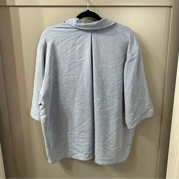 VICI Collection Chambray Button-Up Shirt Size Medium - Picture 7 of 7